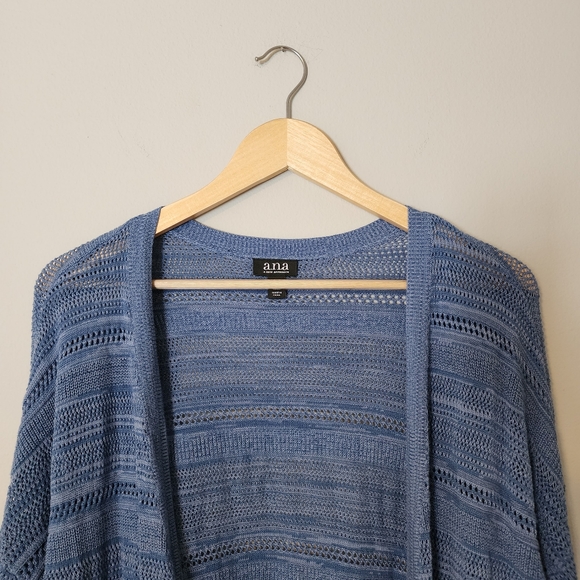 ✨2 for $5✨ A.n.a. Open Front Crochet Blue Cardigan Size XL - Picture 4 of 7